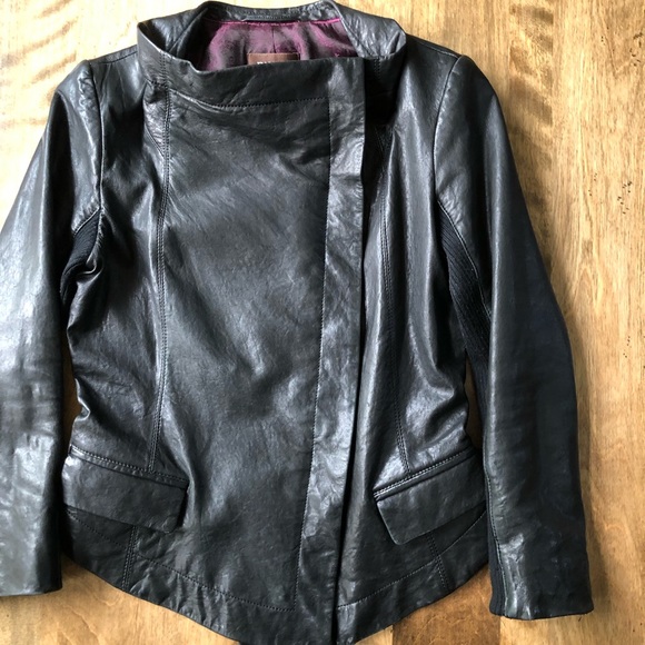 Danier Italian Leather Black Jacket XS - Picture 4 of 6